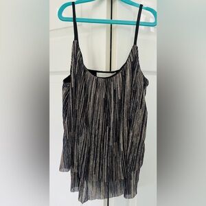 Eri + Ali Metallic Tank